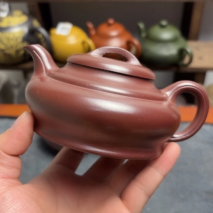 穿***甲紫砂茶壶紫砂微瑕