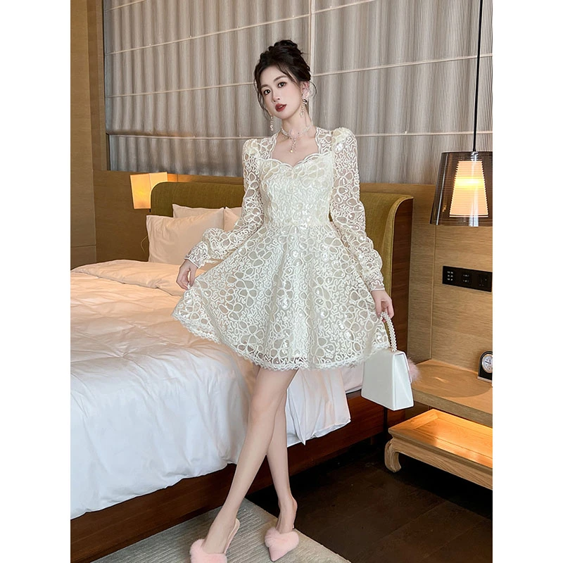 显瘦裙子蕾丝碎花气质小个子长袖复古法式连衣裙80290