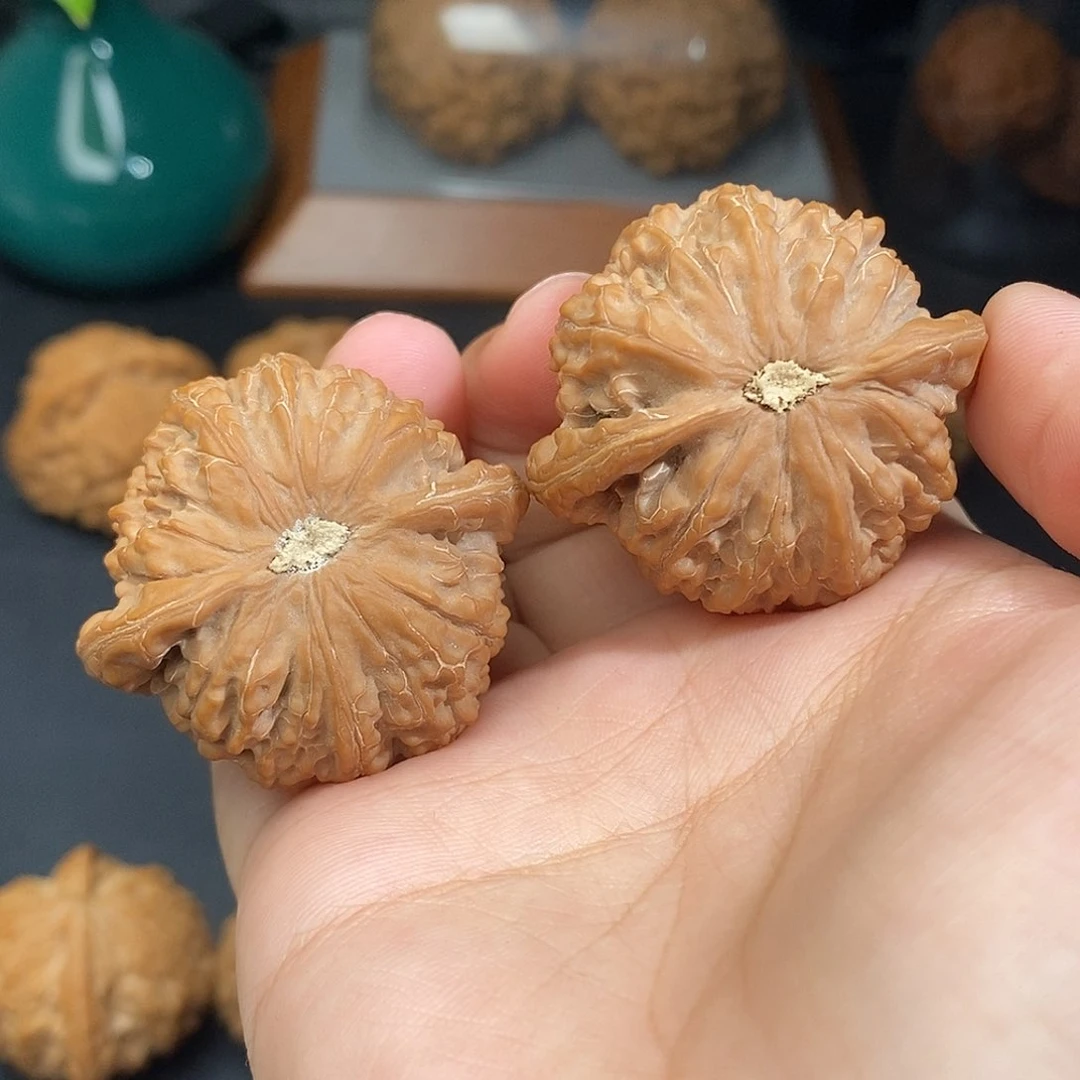 文玩核桃把件.金麒麟