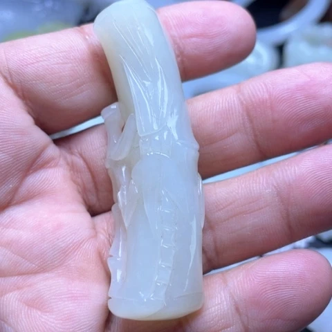 和田玉未镶嵌吊坠(不含链)