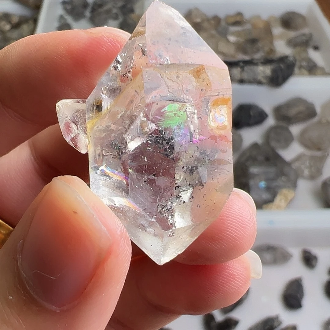 未镶嵌水晶珠宝半成品