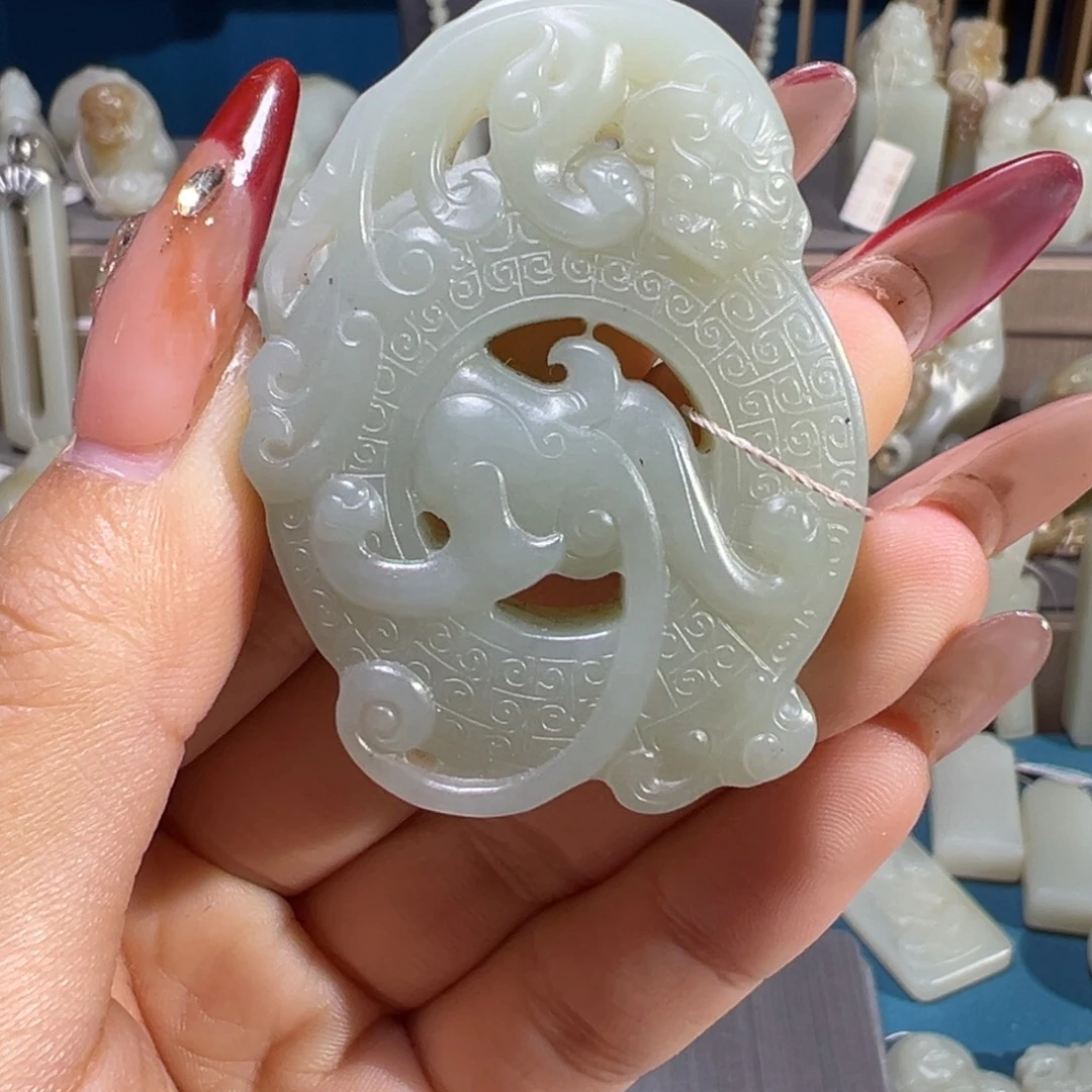 和田玉（糖玉）未镶嵌颈饰