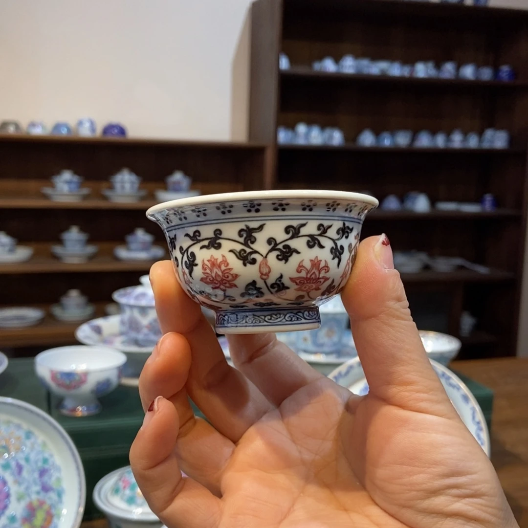 杯w青红缠枝莲迷你杯