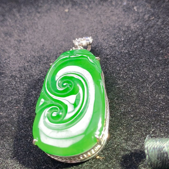 【闪购商品】翡翠未镶嵌颈饰翡翠