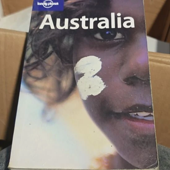 AUSTRALIA（务必塑封）库存书