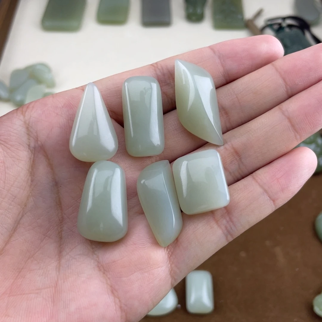 小***食未镶嵌手链和田玉