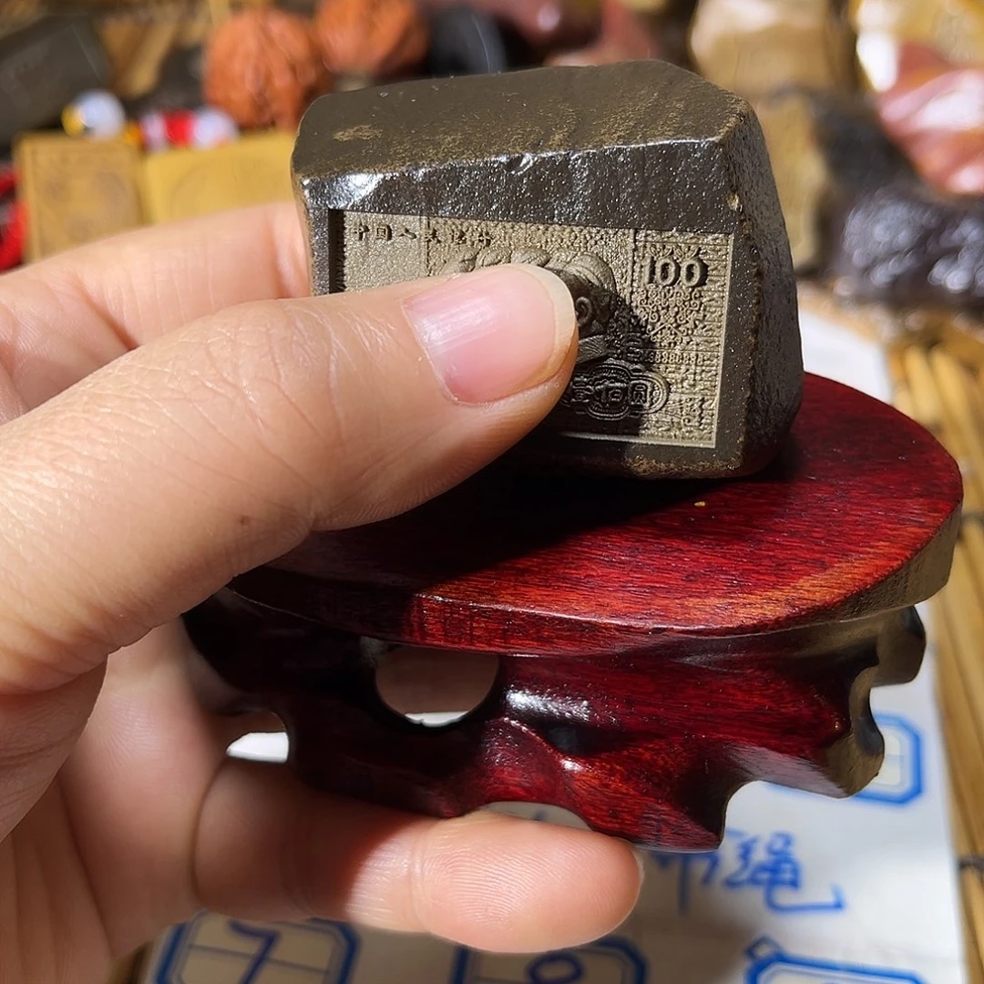 新疆戈壁石原石雕刻