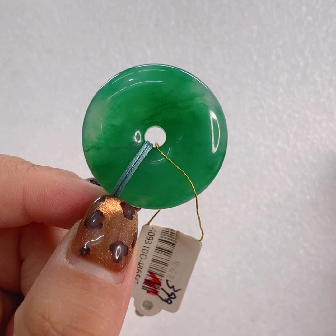 石英质玉未镶嵌颈饰