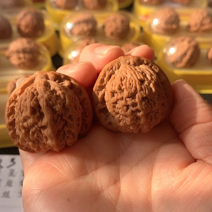 文玩核桃吊坠3.88尺玛蚁