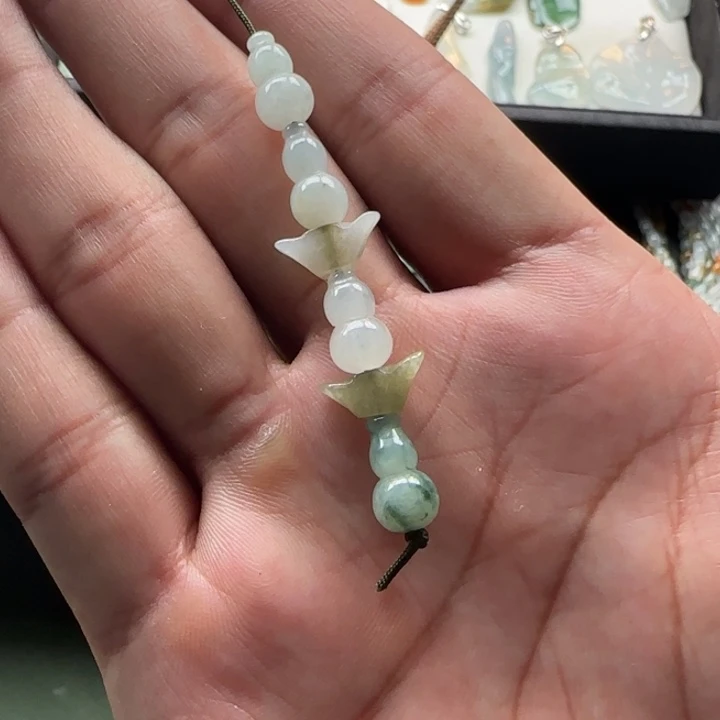 米***当翡翠未镶嵌颈饰小挂饰