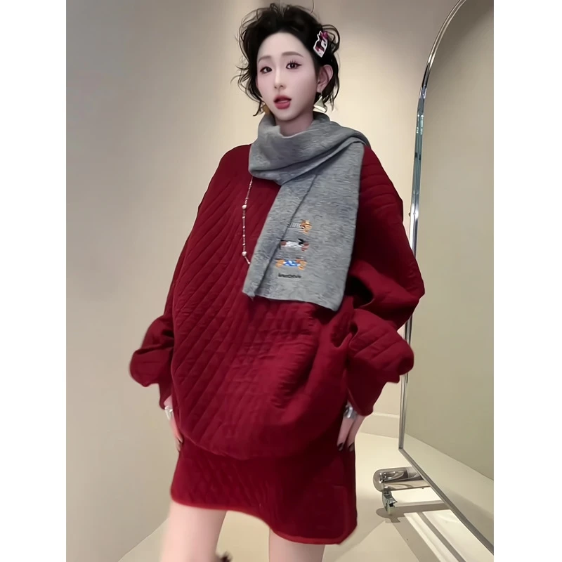 复古设计感夹棉泡泡菱格卫衣女2025新年战衣高腰短裙半身裙两件套