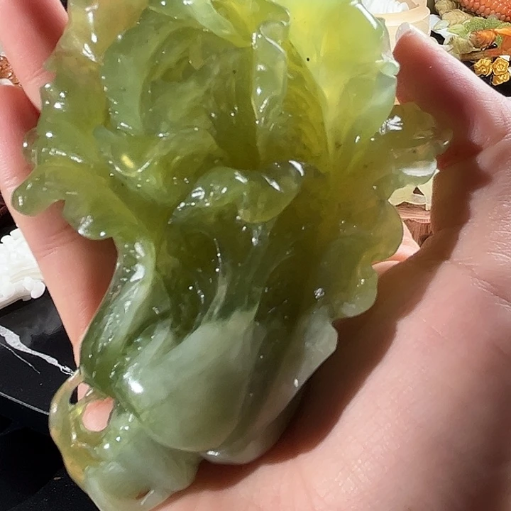 松***松蛇纹石玉未镶嵌拼