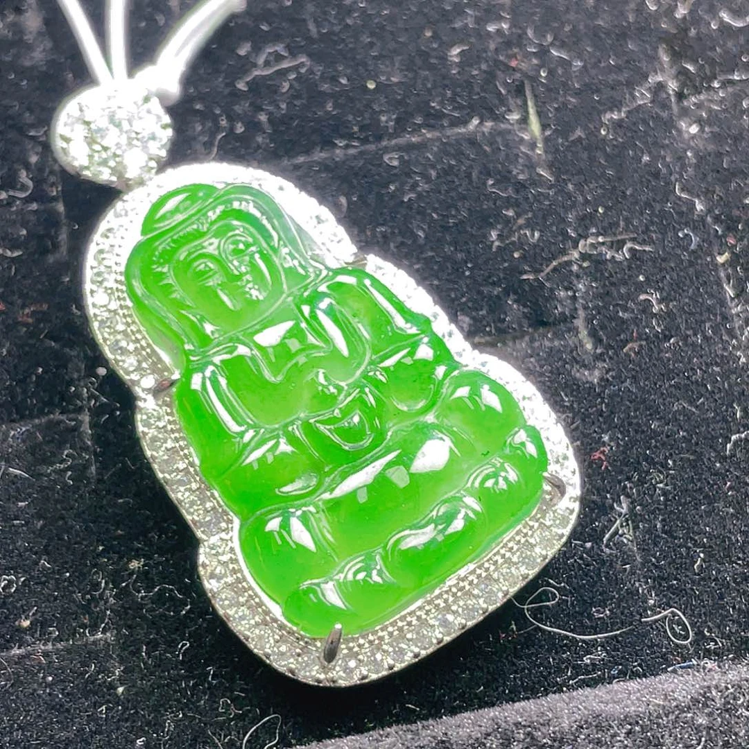 翡翠颈饰未镶嵌74，