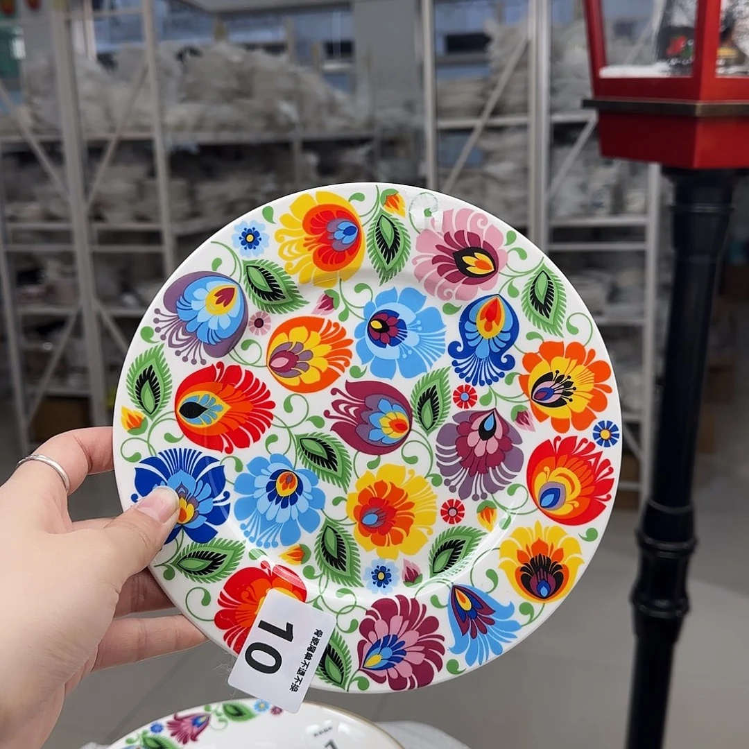 骨瓷20cm一个平盘瑕疵不忒不还(39米包邮)