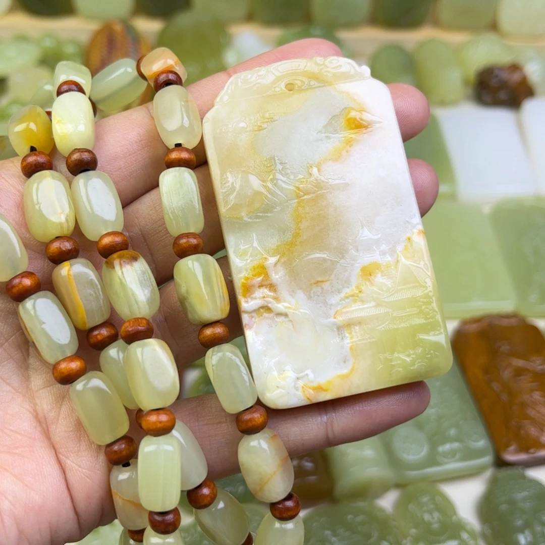 新疆昆仑山料山水