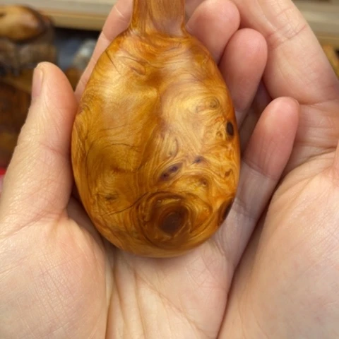 【闪购商品】柏木（崖柏）荷****飞正宗太行陈化精品把件