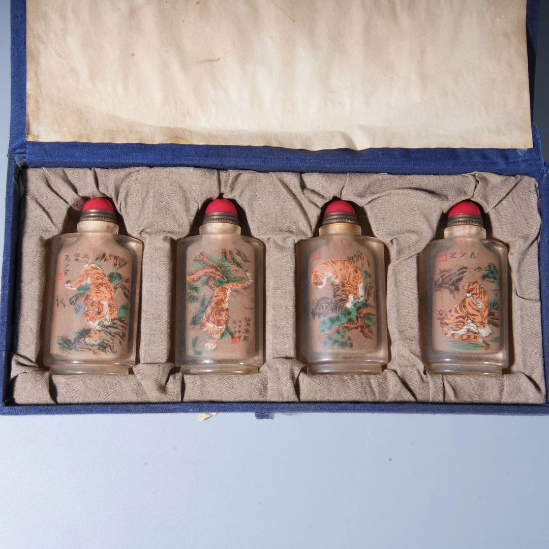 Tgz34 清代 料器虎纹鼻烟摆件