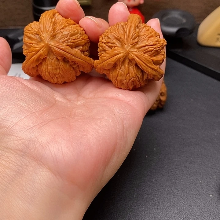 那***福文玩核桃把件白奔