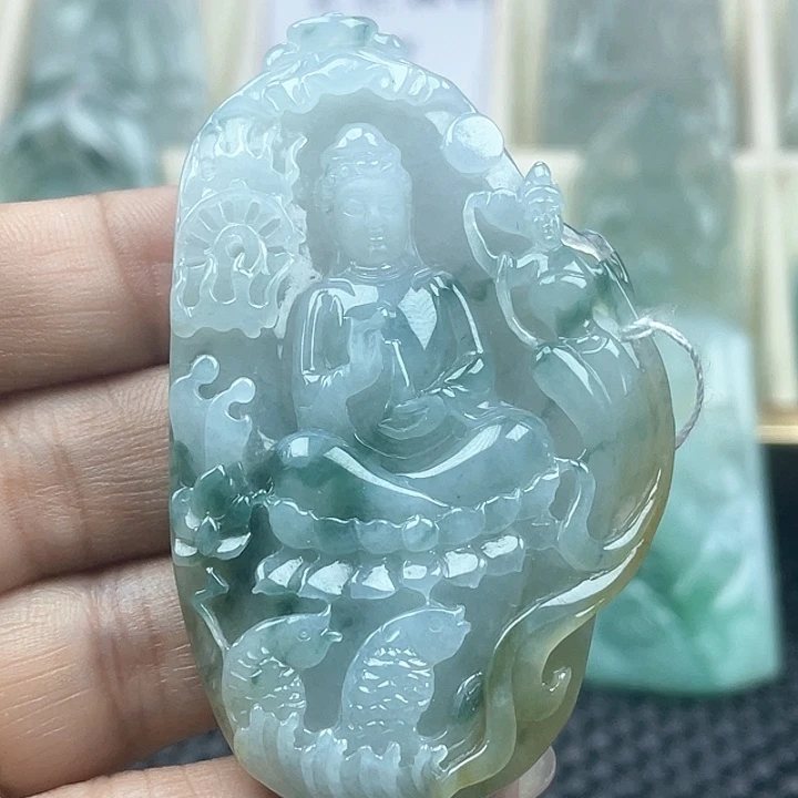 颈饰未镶嵌翡翠微**扬天然翡翠观音