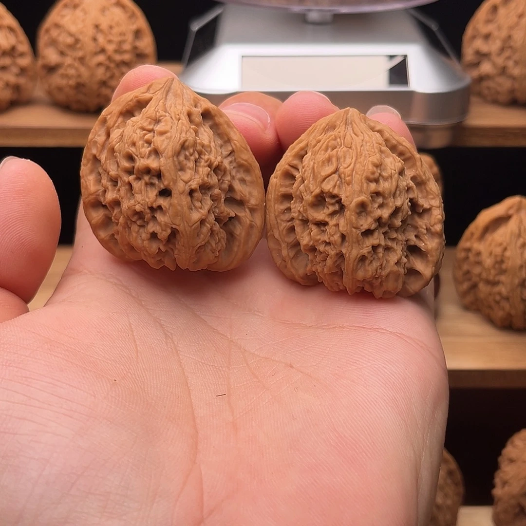 文玩核桃吊坠妖刀丑将