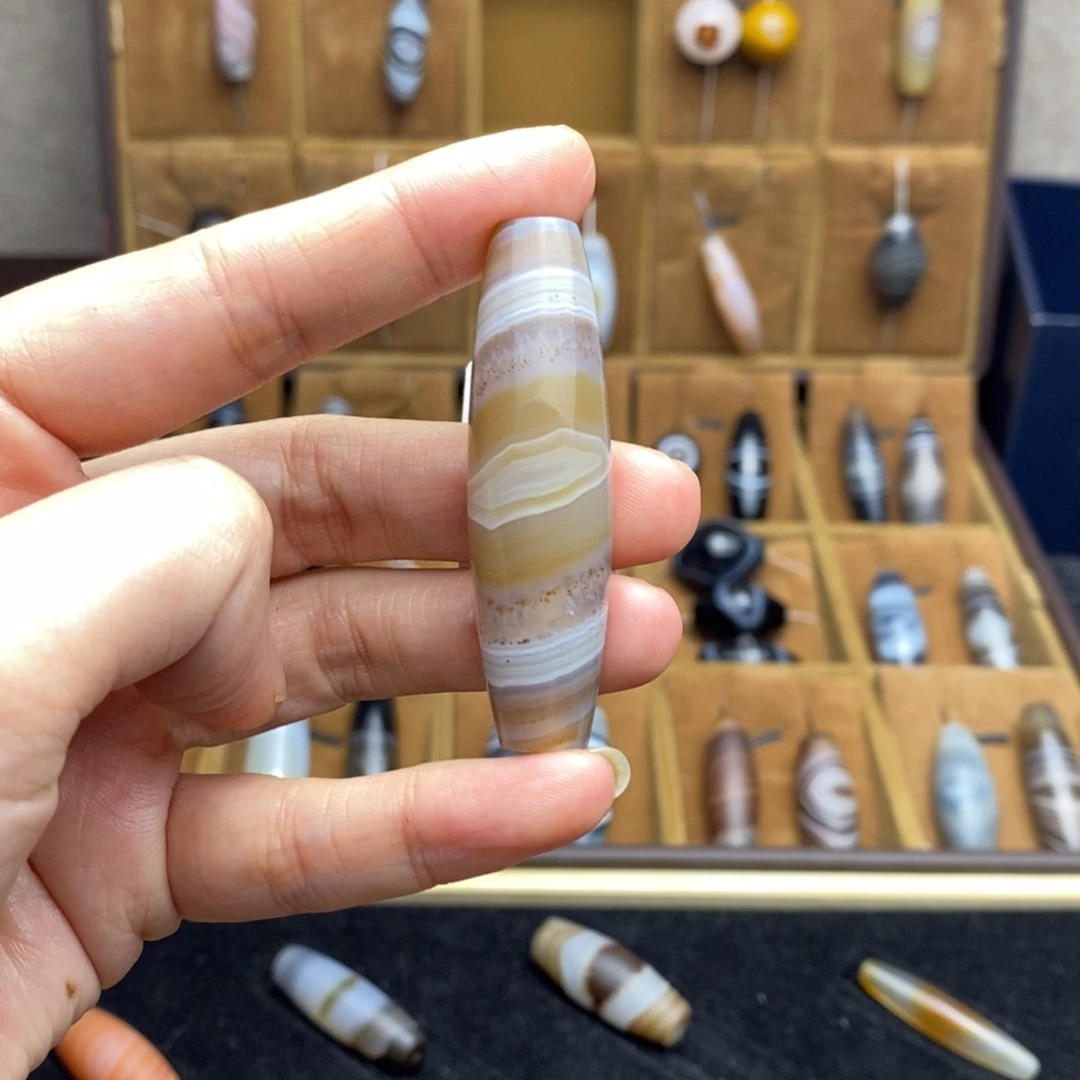 玛瑙/玉髓配饰合金D****o