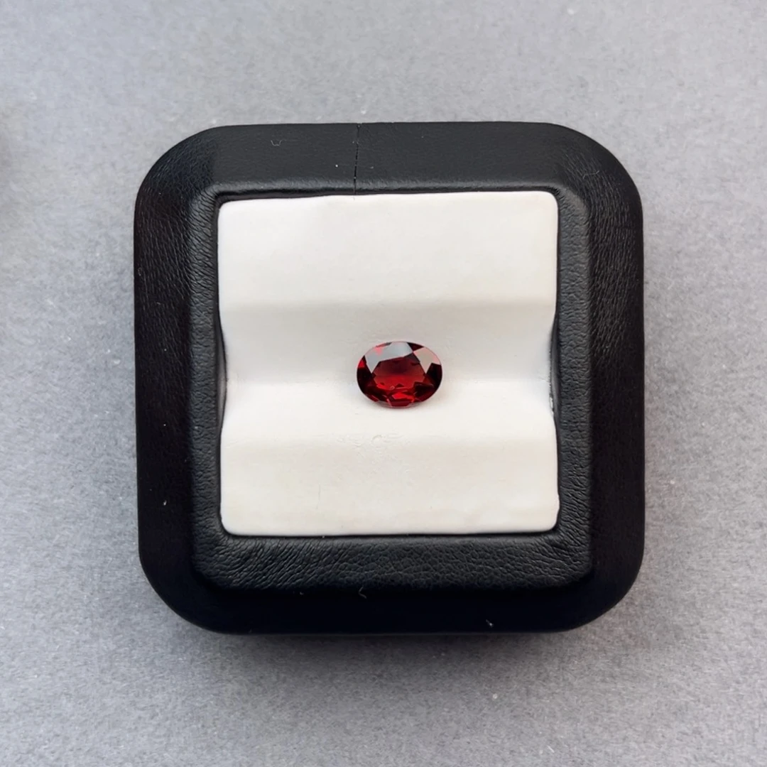 石榴石珠宝半成品未镶嵌天然镁铝女神节福利1.93CT