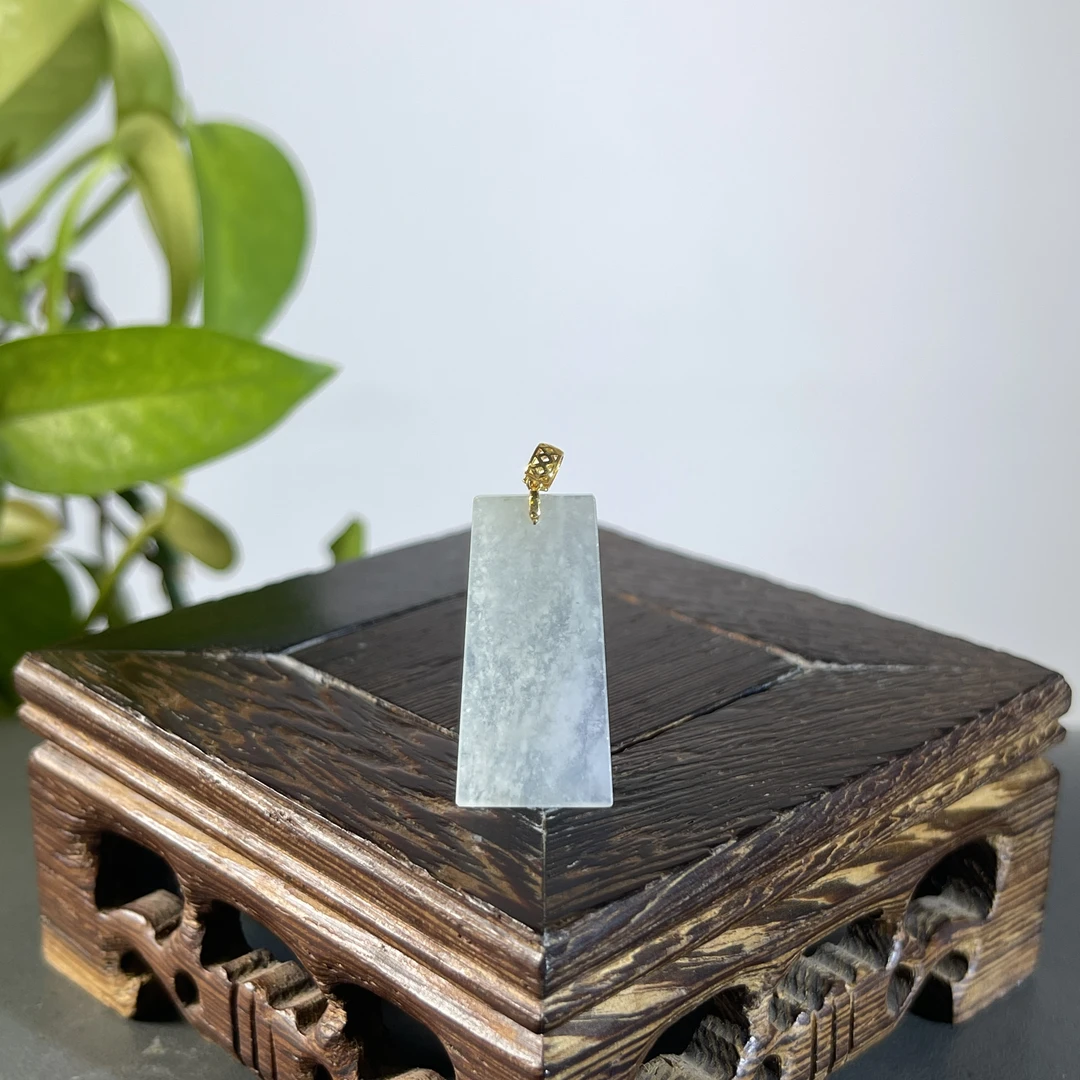 JXA19-33 天然翡翠缅甸A货 18K扣无事牌