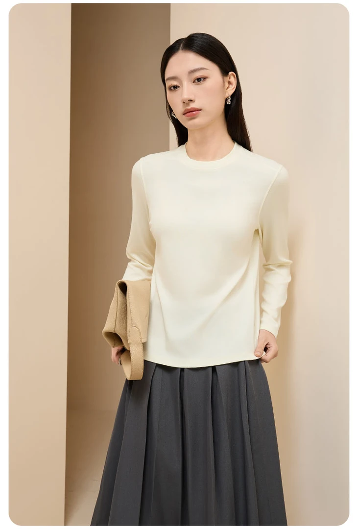 Miss Chen「秋季新款」薄款圆领长袖德绒打底衫 A10731