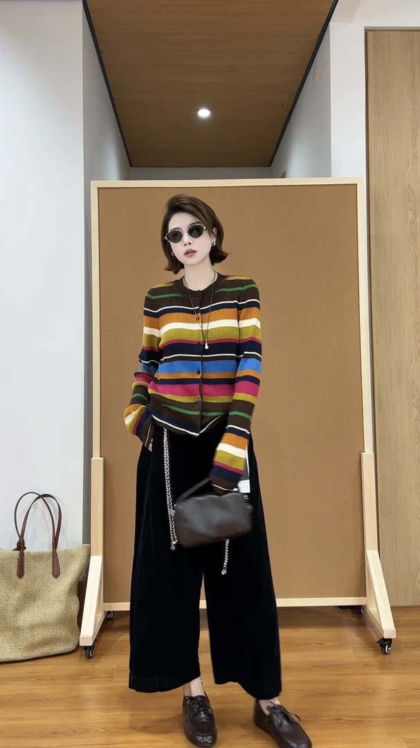 YYOUHAN 2025秋款【斯上彩虹】彩色秋日慵懒风针织开衫 2509C5857