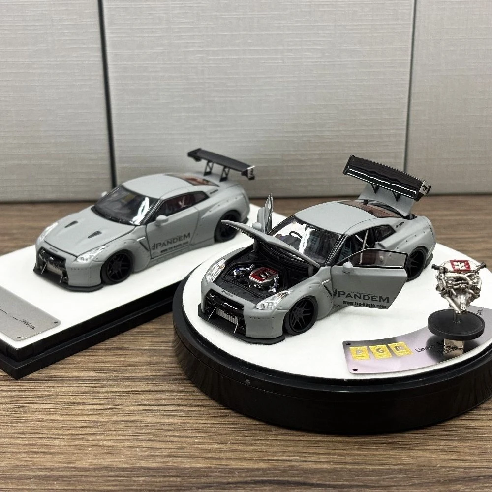 现货PGM 1:64 尼桑 GTR R35 火箭兔 战斗灰 合金全开仿真汽车模型