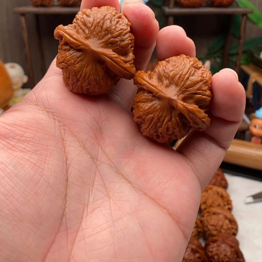 K***3文玩核桃把件38尺野狼文玩核桃