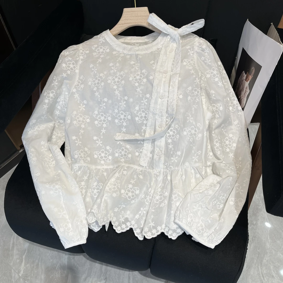 【嘉嘉推荐】新品圆领刺绣重工韩系收腰小衫上衣5692