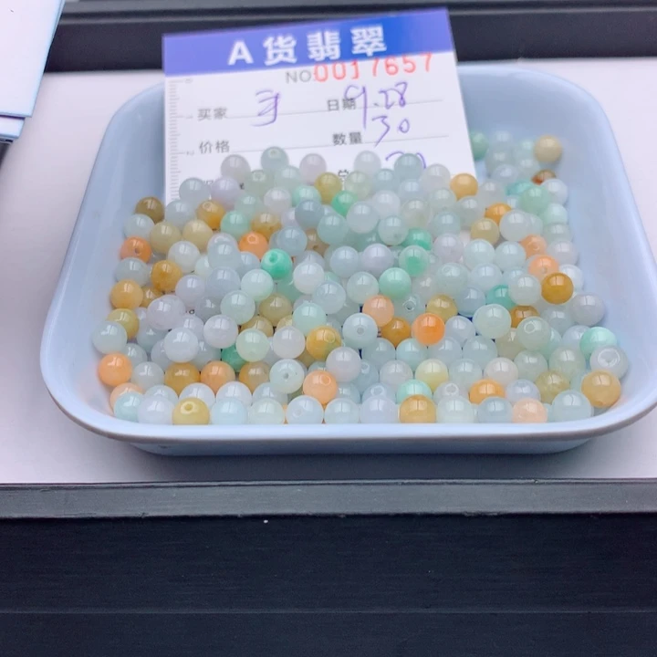 手***镯翡翠未镶嵌手链多样性