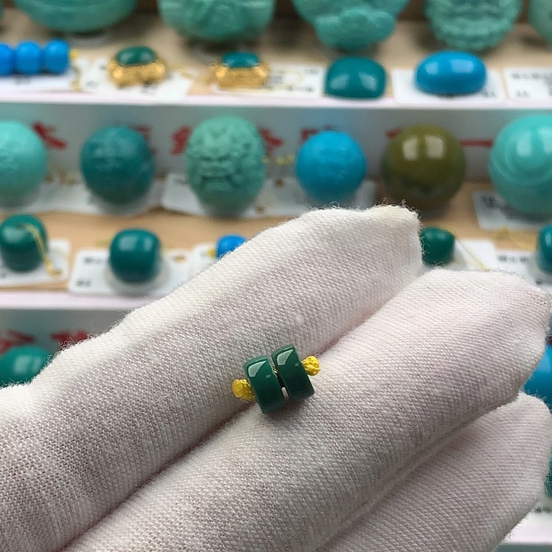 绿松石未镶嵌珠宝奇石6.8