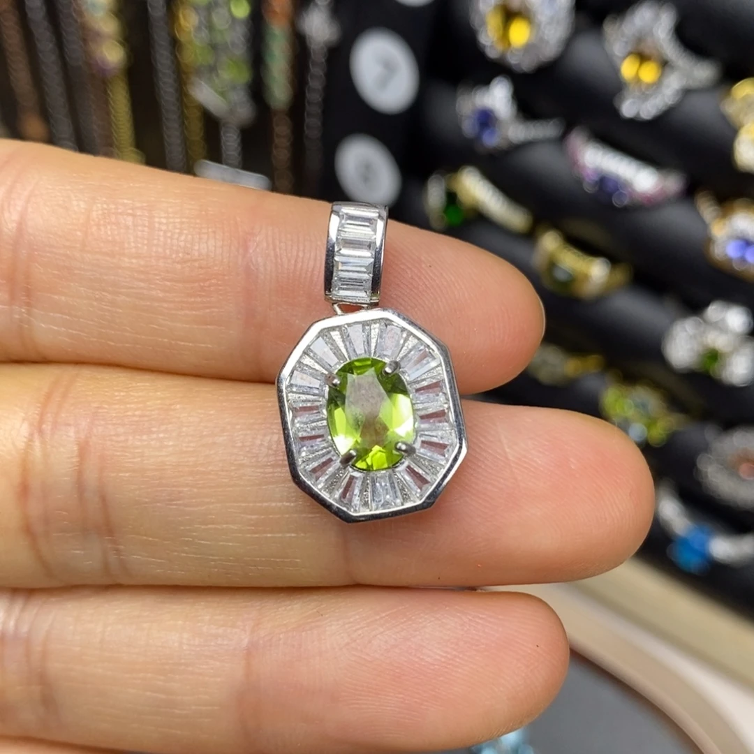 银S925镶嵌橄榄石颈饰