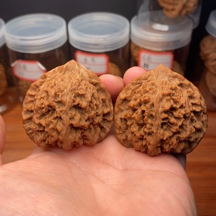 把件桃核麻核桃满天星47尺