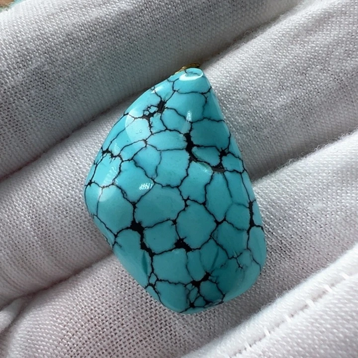 绿松石未镶嵌随形