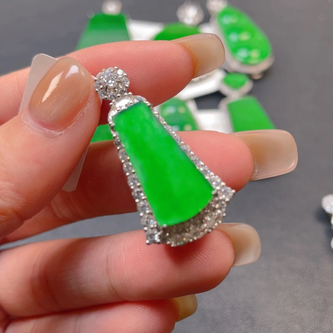 翡翠银S925镶嵌颈饰