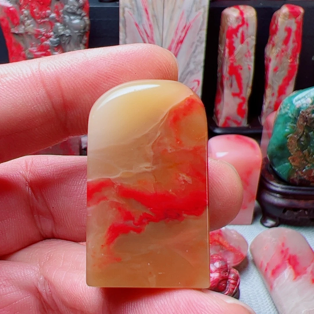 五***齿昌化石昌化鸡血石印章