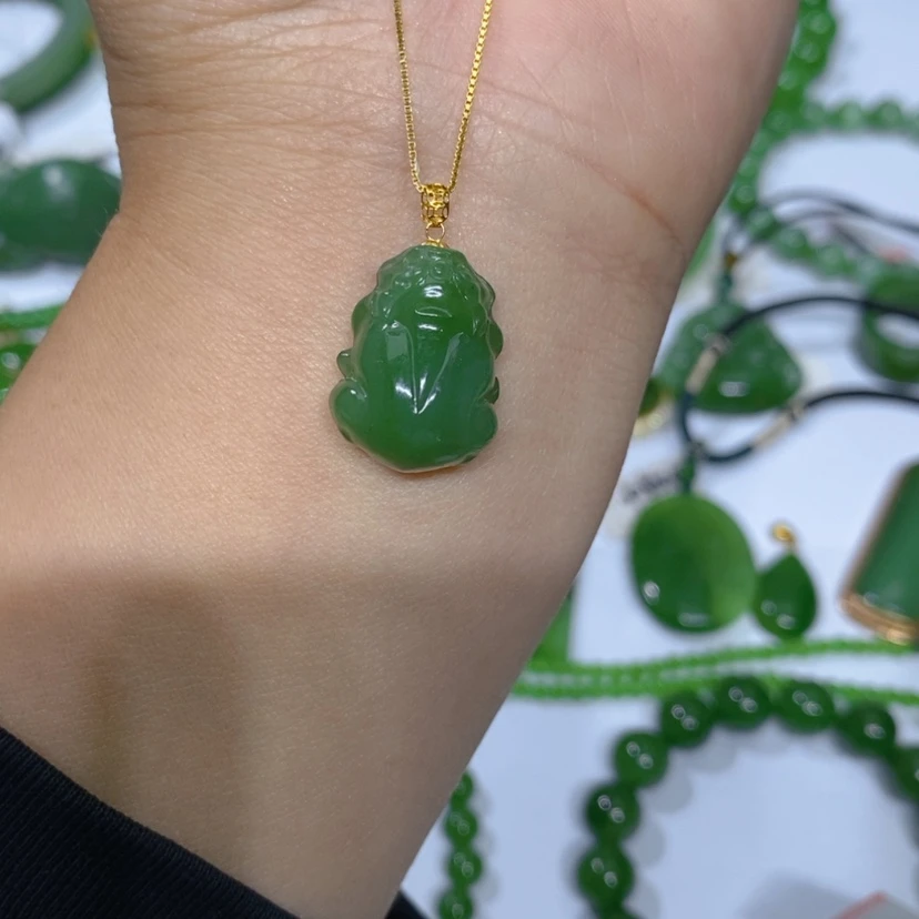 【闪购商品】和田玉（碧玉）未镶嵌颈饰