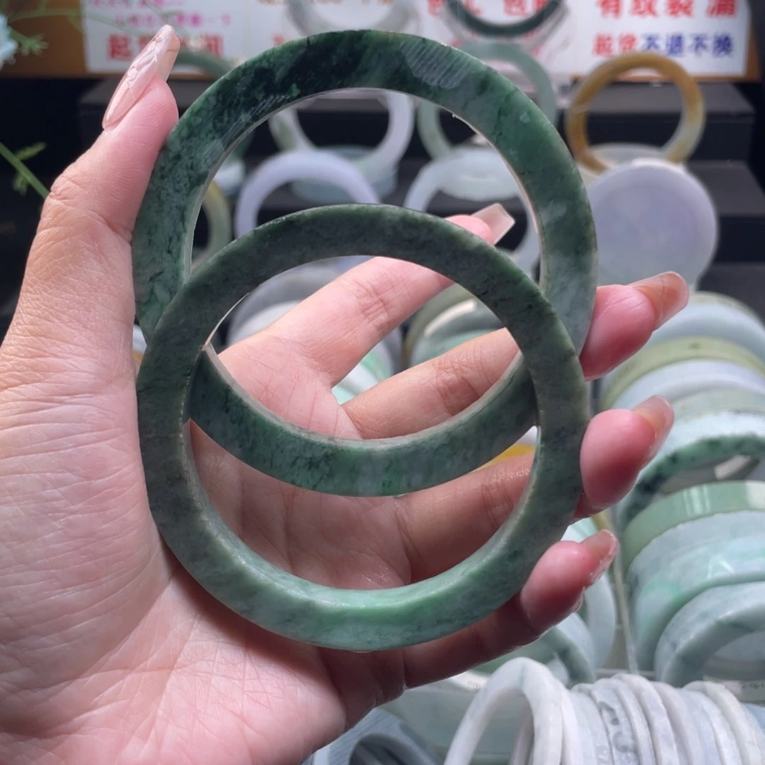 【闪购商品】未镶嵌圆定制翡翠旧**猫