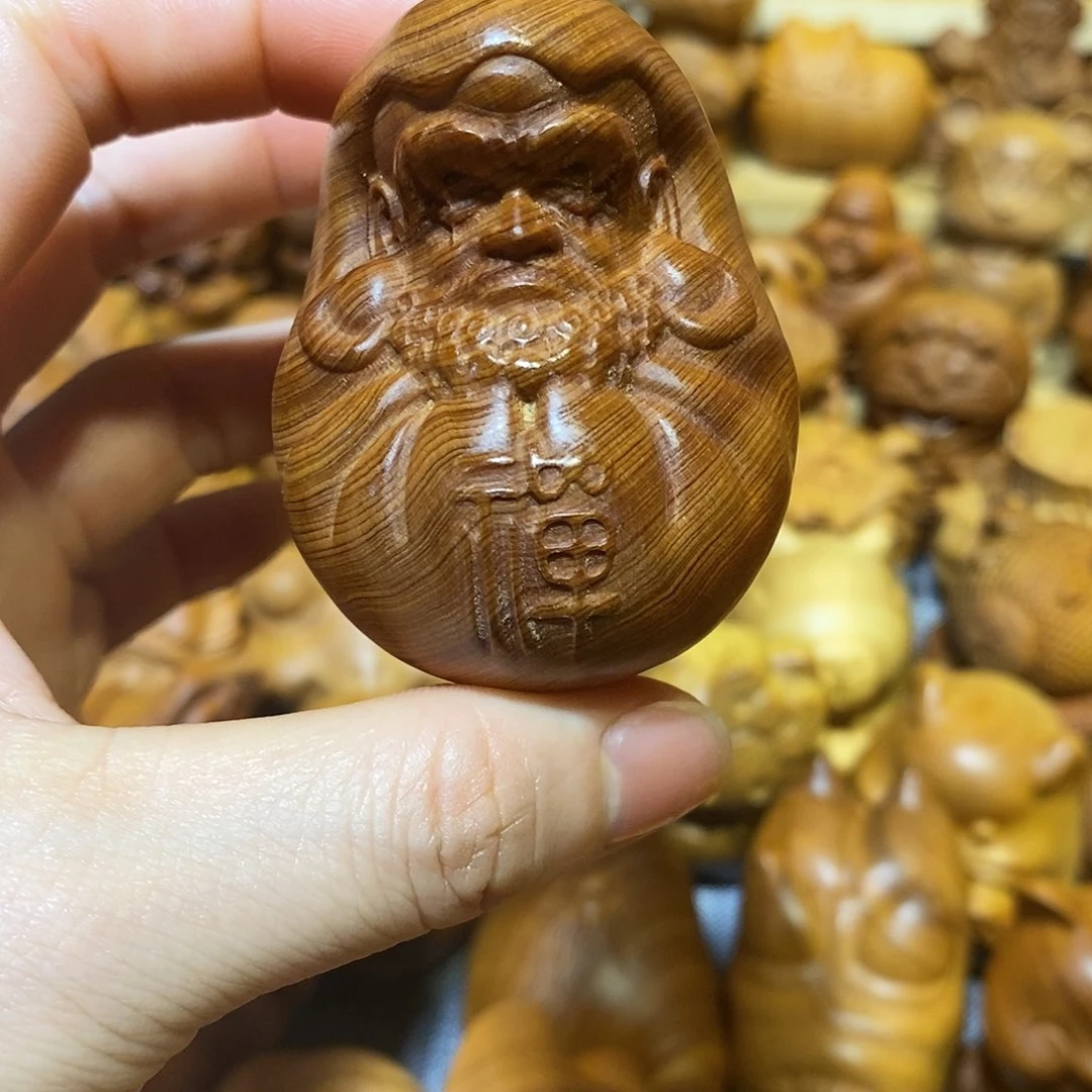 木x****儿崖柏手把件，达摩蛋