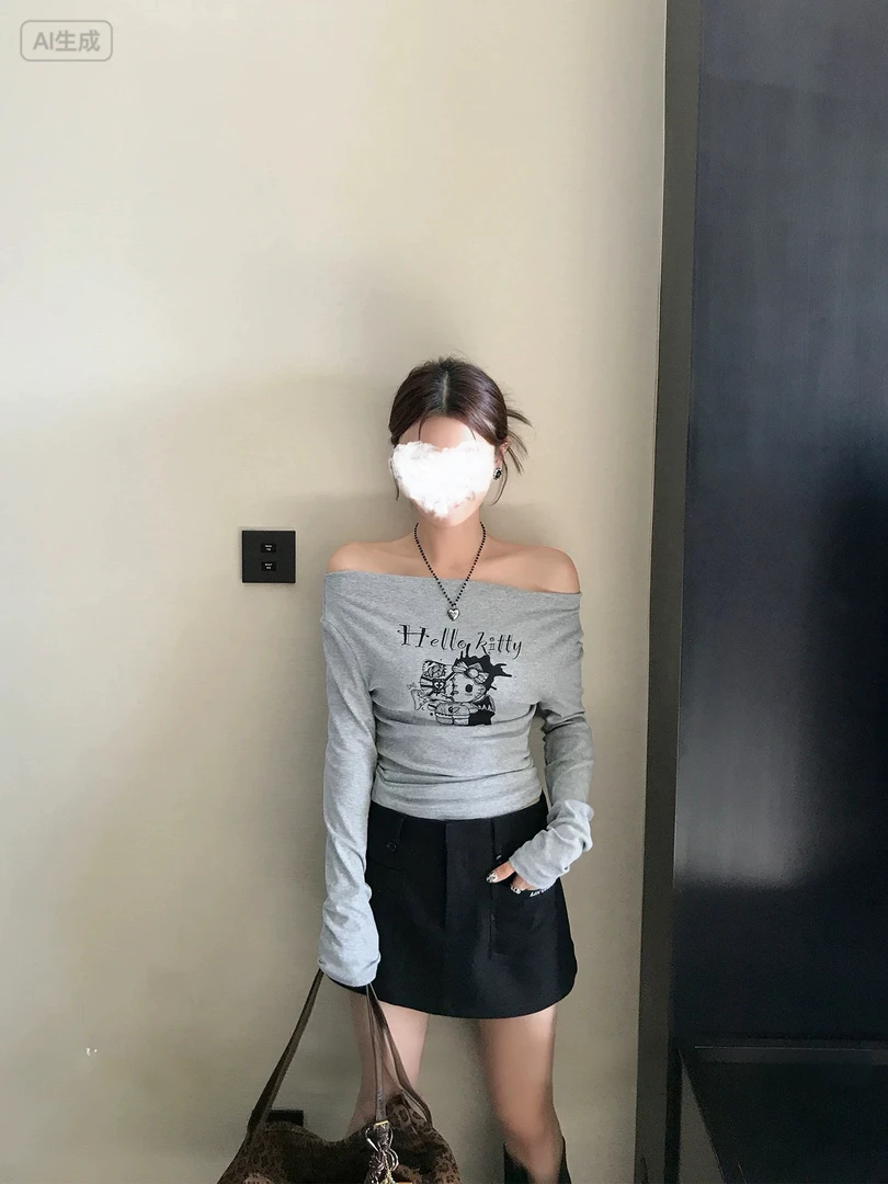 【绮梦】玩偶kitty 花灰色鬼怪一字肩弹力修身长袖T恤针织高腰