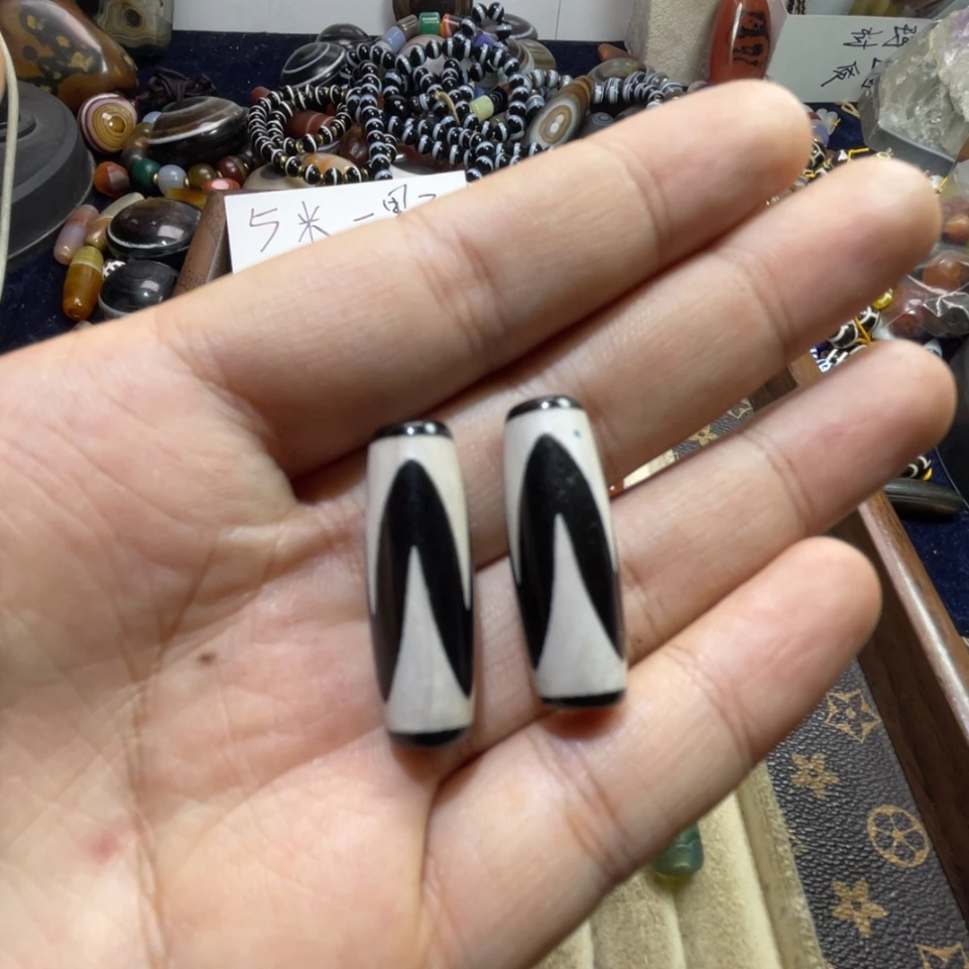 阿***）玛瑙/玉髓未镶嵌珠宝半成品