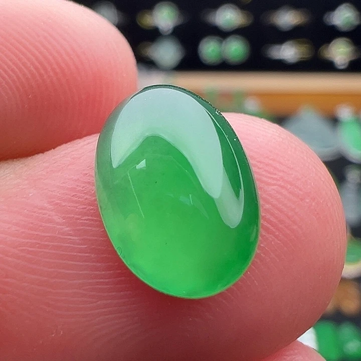 翡翠未镶嵌颈饰蛋面11.4