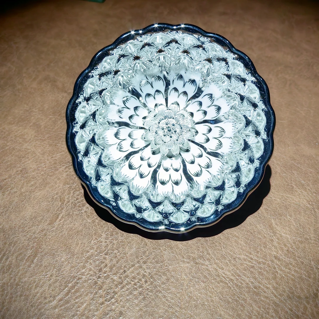 和和美美银莲花茶杯