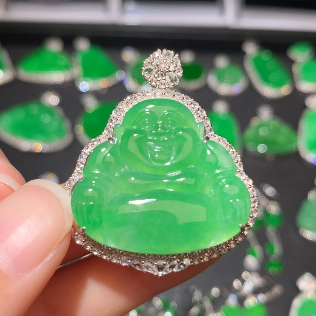 翡翠颈饰18K金镶嵌翡翠