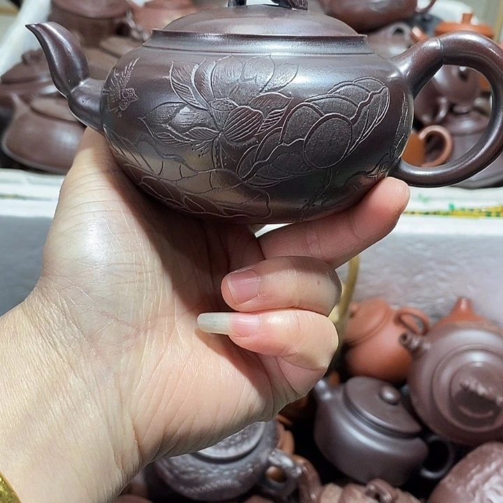 紫砂茶壶微瑕微笑