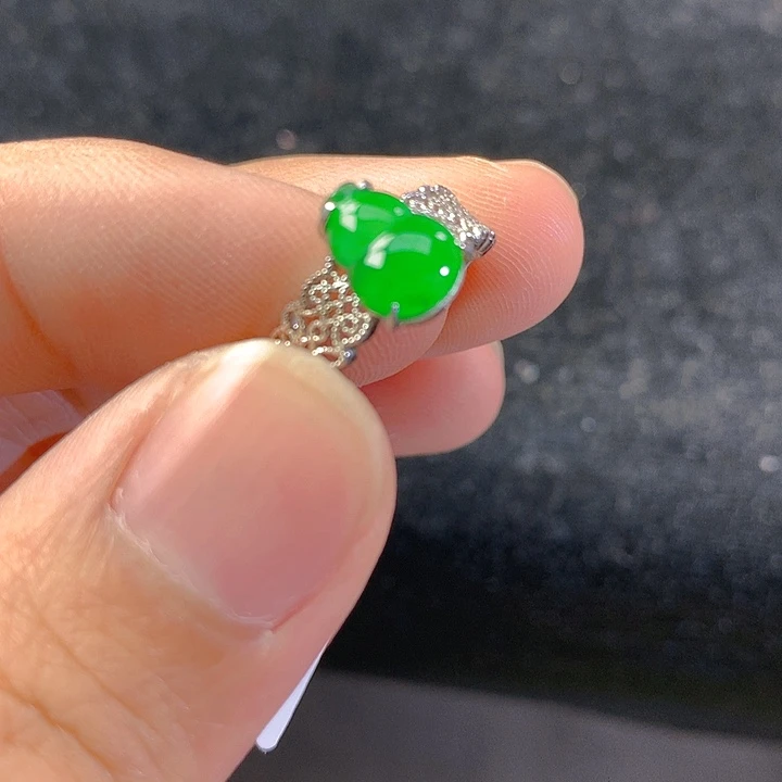 【闪购商品】翡翠颈饰银S925镶嵌翡翠