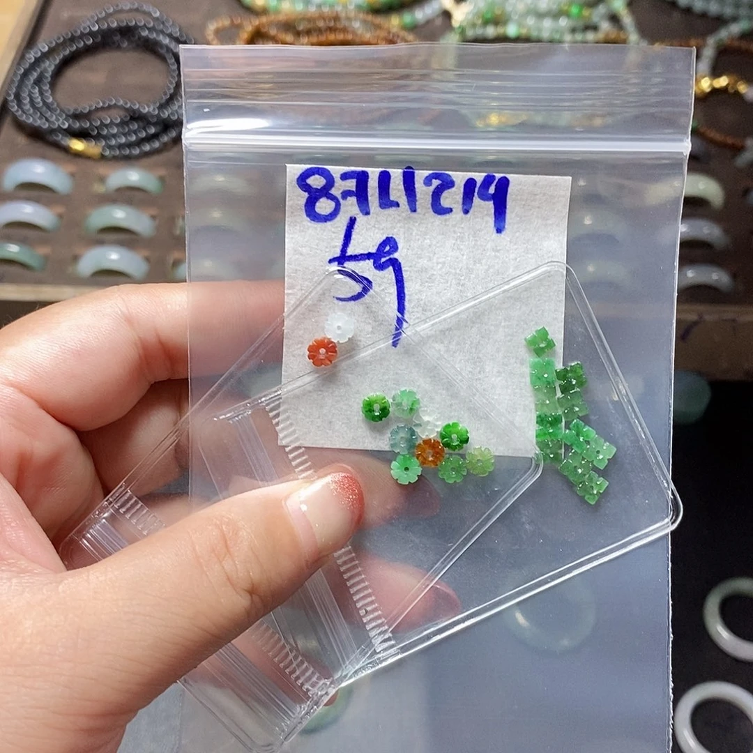 未镶嵌定制翡翠翡翠
